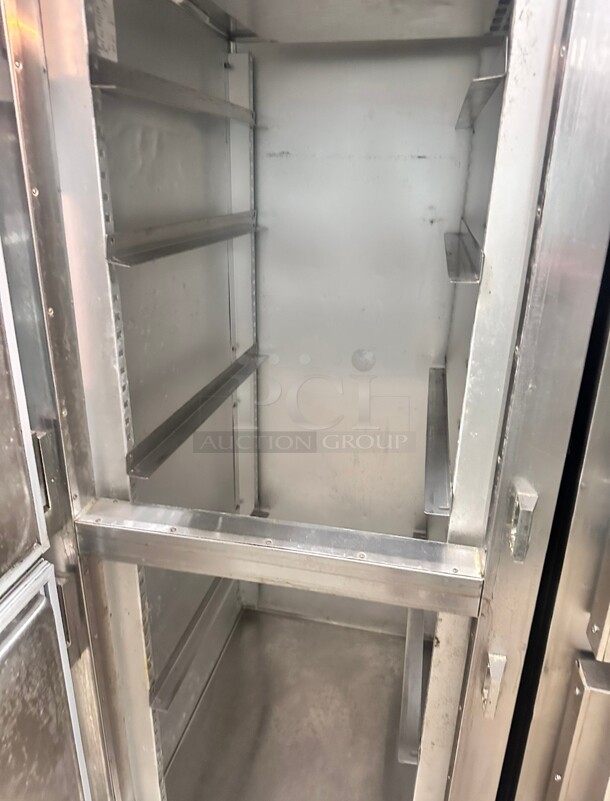 Working! Used Traulsen ALT132WUT-HHS 30" Two Section Reach In Freezer, (2) Solid Doors, 115v Tested! - Image 7 of 7