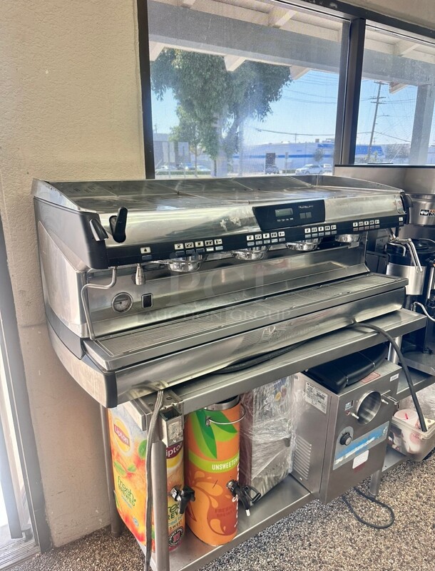 Nice! Used Nuova Simonelli Aurelia II 4 Group Commercial Expresso Machine 220 Volt 1 Phase Tested and Working - Image 2 of 9
