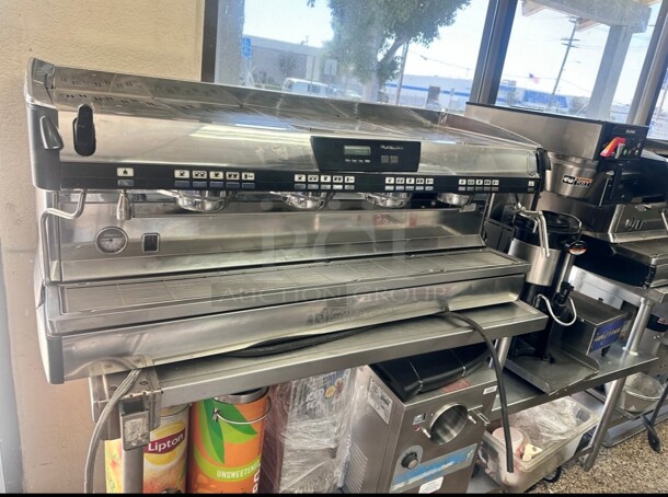 Nice! Used Nuova Simonelli Aurelia II 4 Group Commercial Expresso Machine 220 Volt 1 Phase Tested and Working - Image 4 of 9