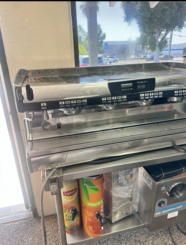 Nice! Used Nuova Simonelli Aurelia II 4 Group Commercial Expresso Machine 220 Volt 1 Phase Tested and Working - Image 5 of 9