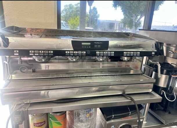 Nice! Used Nuova Simonelli Aurelia II 4 Group Commercial Expresso Machine 220 Volt 1 Phase Tested and Working - Image 8 of 9