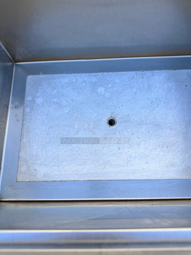 Clean! Used Krowne Metal 18-24-7 Silver Series 24" Ice Bin with Cold Plate - Image 2 of 6