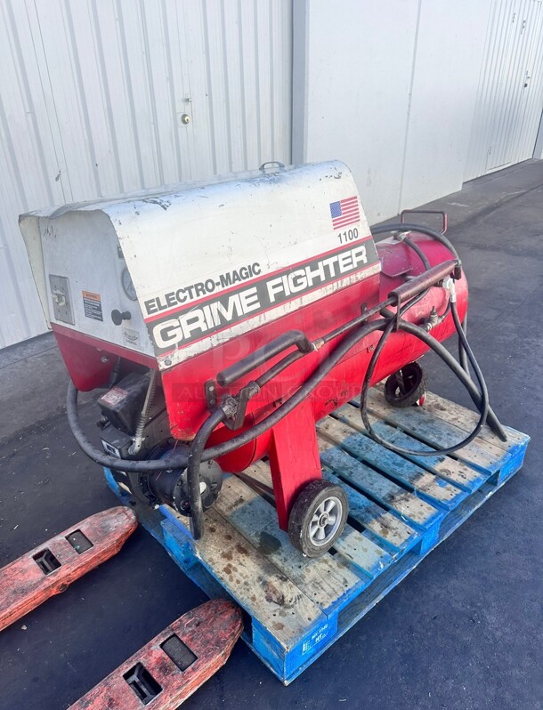 Electro Magic 1100 Dirt Buster Hot Water High Pressure Washer Diesel Working  - Image 2 of 11