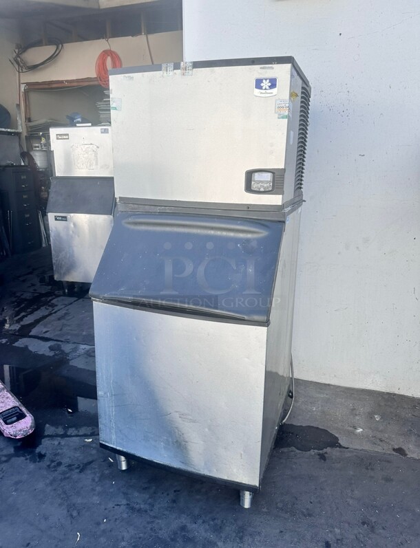 Nice! Used Manitowoc Ice IYT0504 550 lb Indigo NXT™ Half Cube Ice Machine w/ Bin - 500 lb Storage, Air Cooled 115 Volt Tested and Working! - Image 3 of 10
