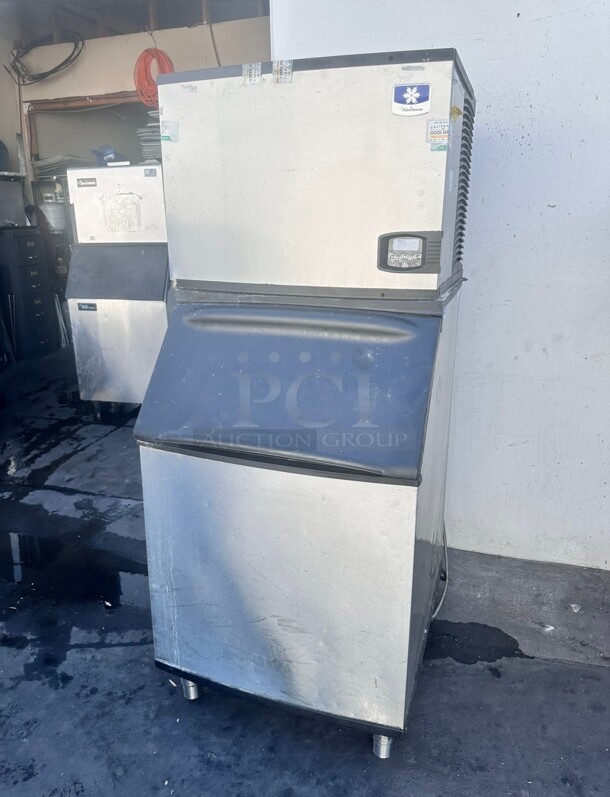 Nice! Used Manitowoc Ice IYT0504 550 lb Indigo NXT™ Half Cube Ice Machine w/ Bin - 500 lb Storage, Air Cooled 115 Volt Tested and Working! - Image 9 of 10