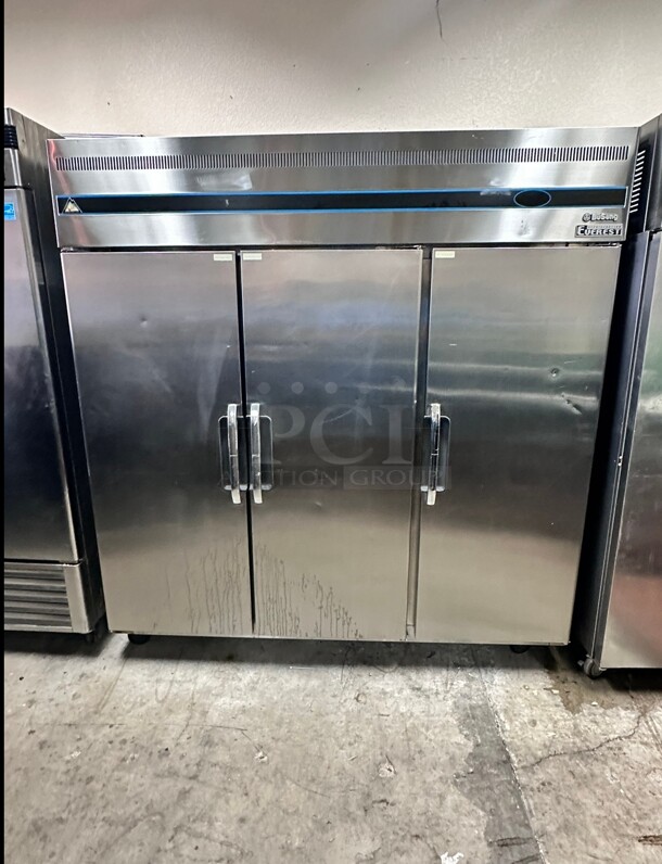 Nice Everest ESRF3 Freezer/ Refrigerator Combo Three Section Reach-In Dual Temp  115 Volt Working - Image 4 of 10