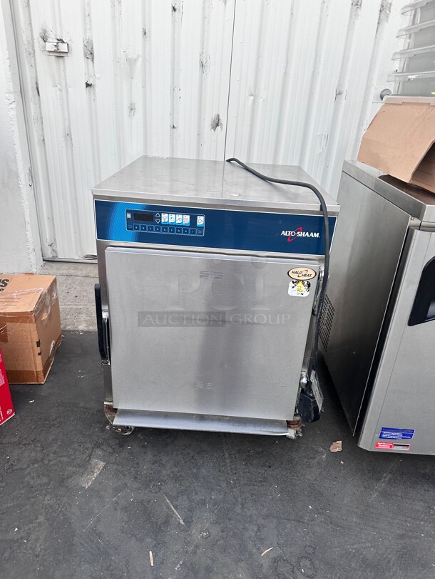 Excellent Condition! Used Alto-Shaam 750-TH-III Undercounter Cook and Hold Oven with Deluxe Controls - 208 Volt 1 Ph, 3800W Tested and Working - Image 6 of 7
