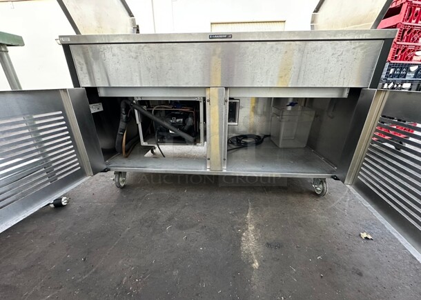 2020 Lakeside 60 in. Cold Food Table Refrigerator with Sneeze Guard and Buffet Tray Slide in Stainless-Steel 115 Volt Tested and Working - Image 5 of 8