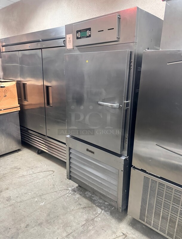 Used Traulsen RBC100 Self-Contained Reach-In 100 lb Blast Chiller 220 Volt 1 Phase 'Not Sure Of Functionality' - Image 5 of 11