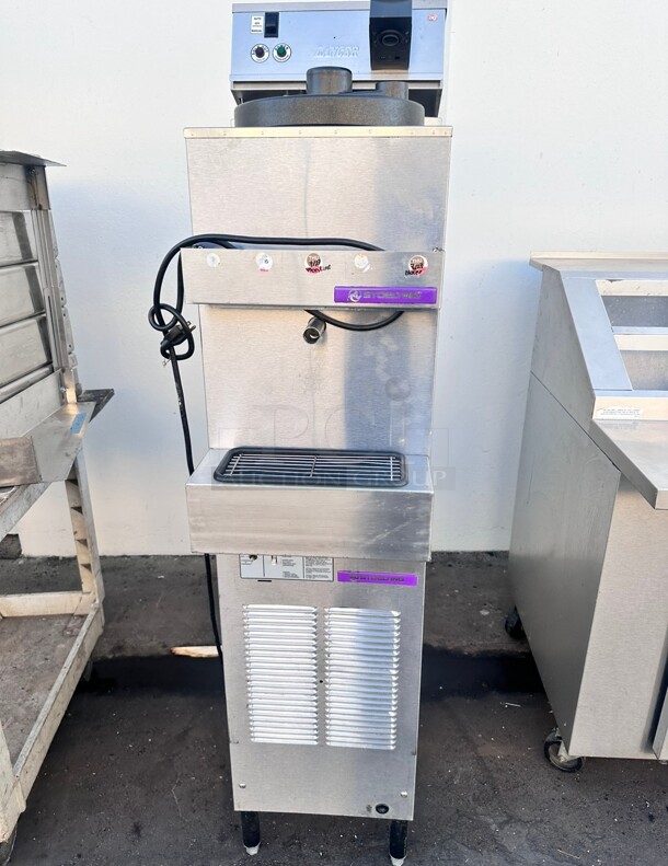 Nice! Stoelting E257-37 10-gallon-capacity floor model Slushy frozen beverage dispenser 115 Volt Tested and Working - Image 5 of 10