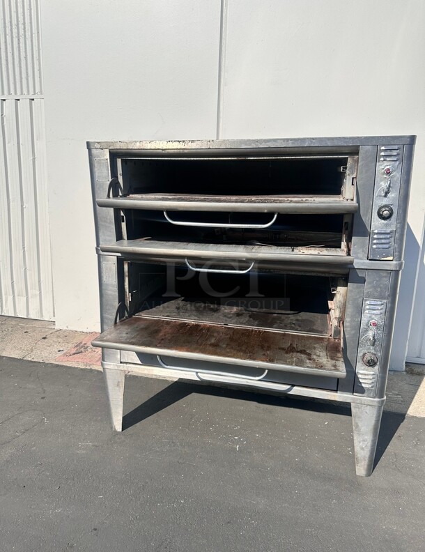 Used Blodgett 961 Natural Gas Double Deck Oven with Draft Diverter - 74,000 BTU Tested and Working - Image 5 of 8