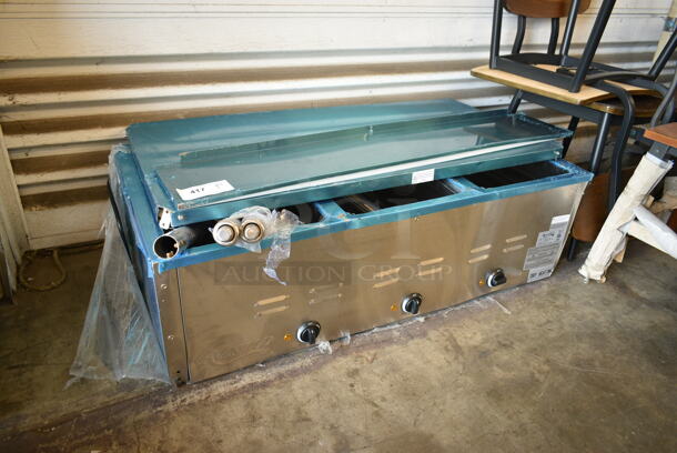 BRAND NEW SCRATCH AND DENT! 2023 Avantco 177STE3S Stainless Steel Three Pan Open Well Electric Steam Table with Undershelf. 120 Volts, 1 Phase.  - Image 3 of 12