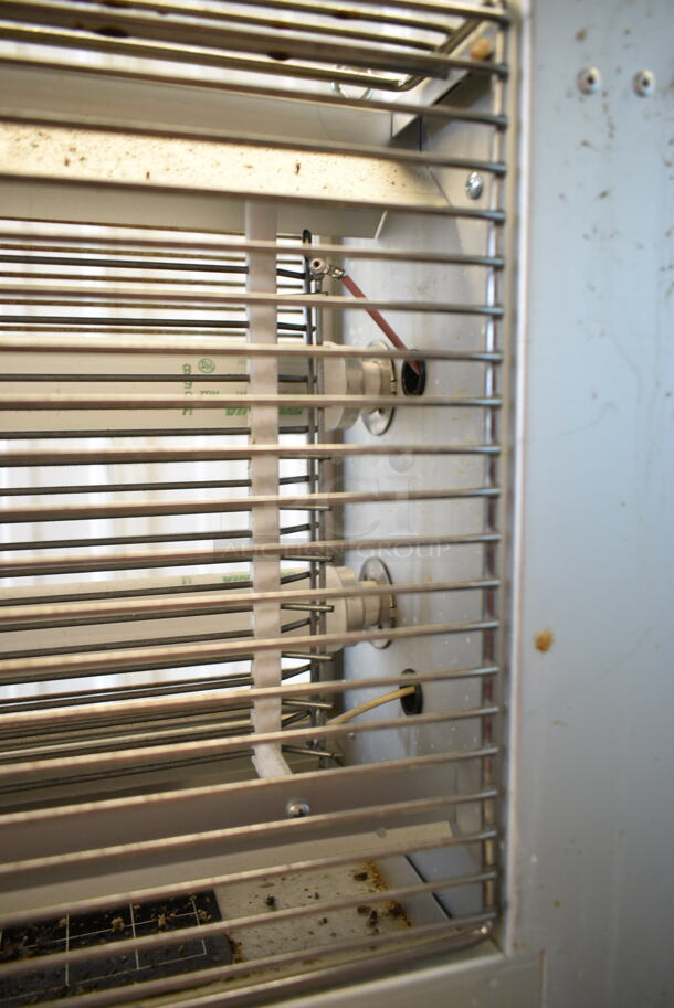2 Gilbert 220 Bug Zappers. 120 Volts, 1 Phase. 2 Times Your Bid! Tested and Working! - Image 4 of 6