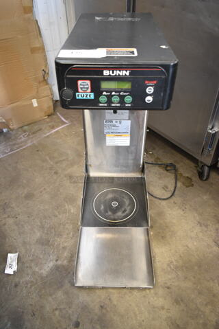 Bunn ITCB-DV Stainless Steel Commercial Countertop Iced Tea Machine. 120 Volts, 1 Phase. 