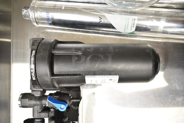 BRAND NEW SCRATCH AND DENT! Pentair Everpure High Flow CSR TWIN Water Filtration System w/ 2 Cartridges - Image 7 of 12