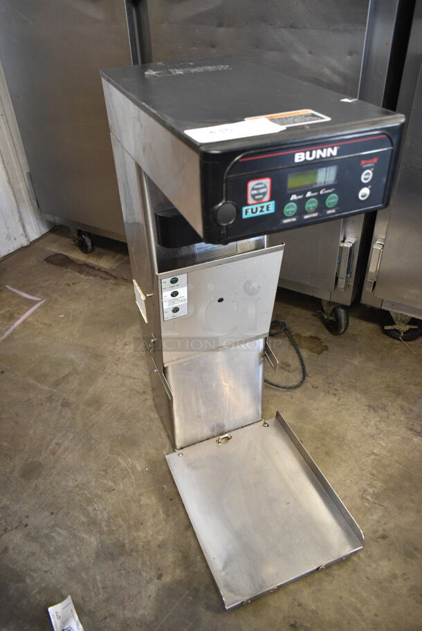 Bunn ITCB-DV Stainless Steel Commercial Countertop Iced Tea Machine. 120 Volts, 1 Phase.  - Image 4 of 7