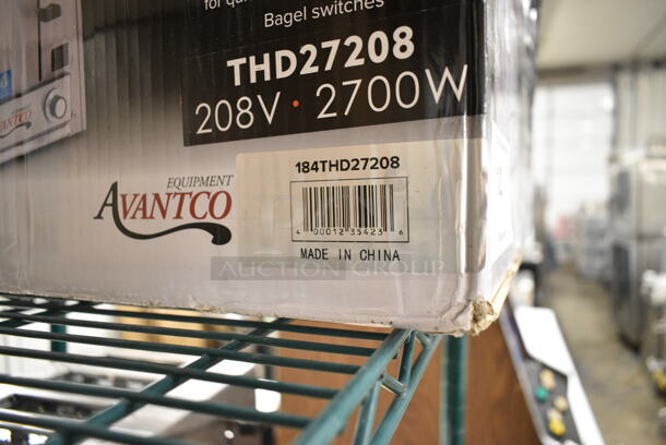 BRAND NEW SCRATCH AND DENT! Avantco 184THD27208 Medium-Duty Bread/Bagel Switch 4-Slice Commercial Toaster with Wide 1 1/2" Slots. 208 Volts, 1 Phase.  - Image 3 of 3
