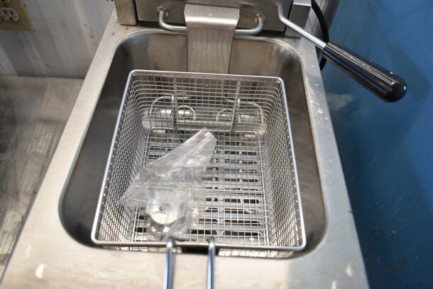 BRAND NEW SCRATCH AND DENT! 2024 Crosson EF-6V Stainless Steel Commercial Countertop Electric Powered Fryer w/ Metal Fry Basket and Lid. 120 Volts, 1 Phase. - Image 5 of 7