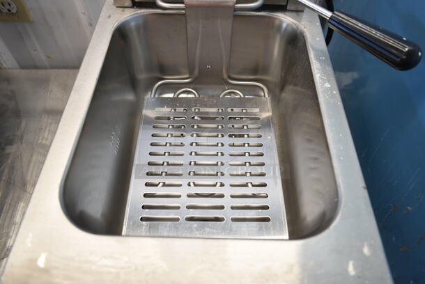 BRAND NEW SCRATCH AND DENT! 2024 Crosson EF-6V Stainless Steel Commercial Countertop Electric Powered Fryer w/ Metal Fry Basket and Lid. 120 Volts, 1 Phase. - Image 6 of 7