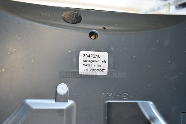 BRAND NEW SCRATCH AND DENT! AvaWeigh 334PZ10 10 lb. Pizza / Portion Scale with Wireless Digital Display and 334PZFPED Foot Pedal - Image 7 of 7