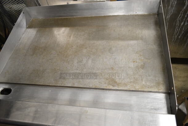 Asber AEMG36HNG Stainless Steel Commercial Countertop Natural Gas Powered Flat Top Griddle.  - Image 4 of 5