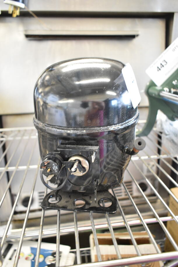 BRAND NEW SCRATCH AND DENT! Cubigel NUY100NR Motor. 115-127 Volts, 1 Phase.  - Image 3 of 6