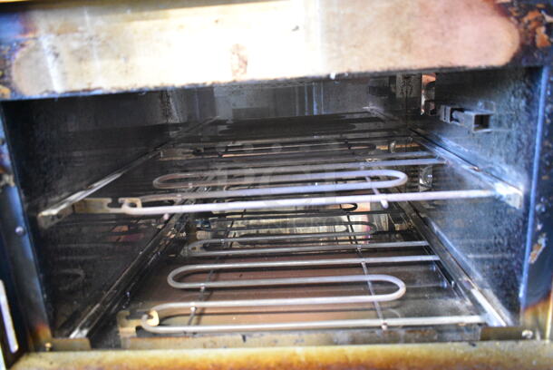 LIKE NEW! Avantco 177DPO18DS Stainless Steel Commercial Countertop Double Deck Countertop Pizza/Bakery Oven w/ 1 Cooking Stone. 240 Volts, 1 Phase. - Image 5 of 9