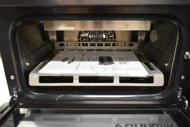BRAND NEW SCRATCH AND DENT! 2024 Cadco VK-120 Stainless Steel Commercial Countertop Electric Powered Convection Oven. 120 Volts, 1 Phase. Tested and Working!  - Image 4 of 9