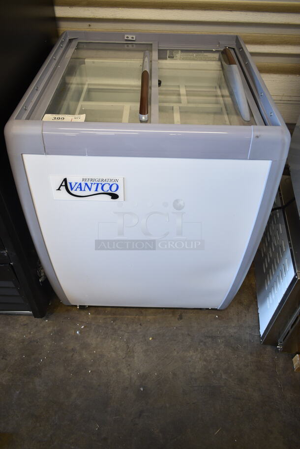 BRAND NEW SCRATCH AND DENT! Avantco 360ADCGEL4 White Metal Floor Style Display Freezer Merchandiser on Commercial Casters. 115 Volts, 1 Phase. Tested and Powers On But Does Not Get Cold - Image 2 of 8