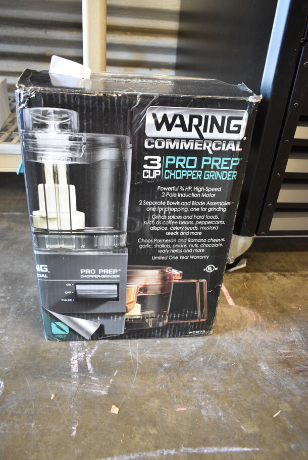 BRAND NEW SCRATCH AND DENT! Waring WCG75/WCG75C Metal Countertop Food Processor. Missing Lid. 120 Volts, 1 Phase. Tested and Working! - Image 2 of 4