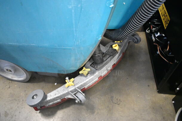 Tennant T300 Commercial Floor Cleaning Machine.  - Image 4 of 9