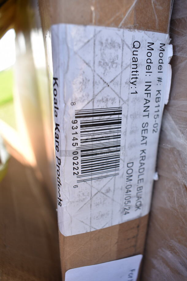 BRAND NEW SCRATCH AND DENT! Koala Kare KB115-02 Black Assembled Infant Seat Kradle. May Be Missing Pieces. - Image 2 of 2