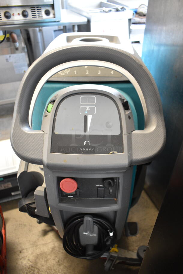 Tennant T300 Commercial Floor Cleaning Machine.  - Image 7 of 9