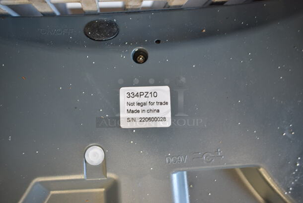 BRAND NEW SCRATCH AND DENT! AvaWeigh 334PZ10 10 lb. Pizza / Portion Scale with Wireless Digital Display and 334PZFPED Foot Pedal - Image 7 of 7