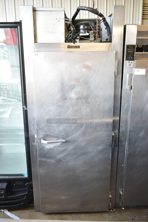 Traulsen RRI132LPUT-FHS Stainless Steel Commercial Single Door Roll In Cooler w/ Pan Rack. 115 Volts, 1 Phase. Tested and Working! - Image 1 of 4