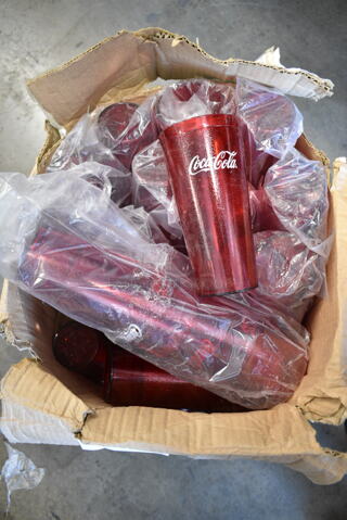 BRAND NEW SCRATCH AND DENT! Lot of 52243550H 24 oz Beverage Tumblers. 