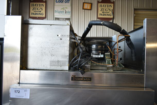 Traulsen RRI132LPUT-FHS Stainless Steel Commercial Single Door Roll In Cooler w/ Pan Rack. 115 Volts, 1 Phase. Tested and Working! - Image 2 of 4