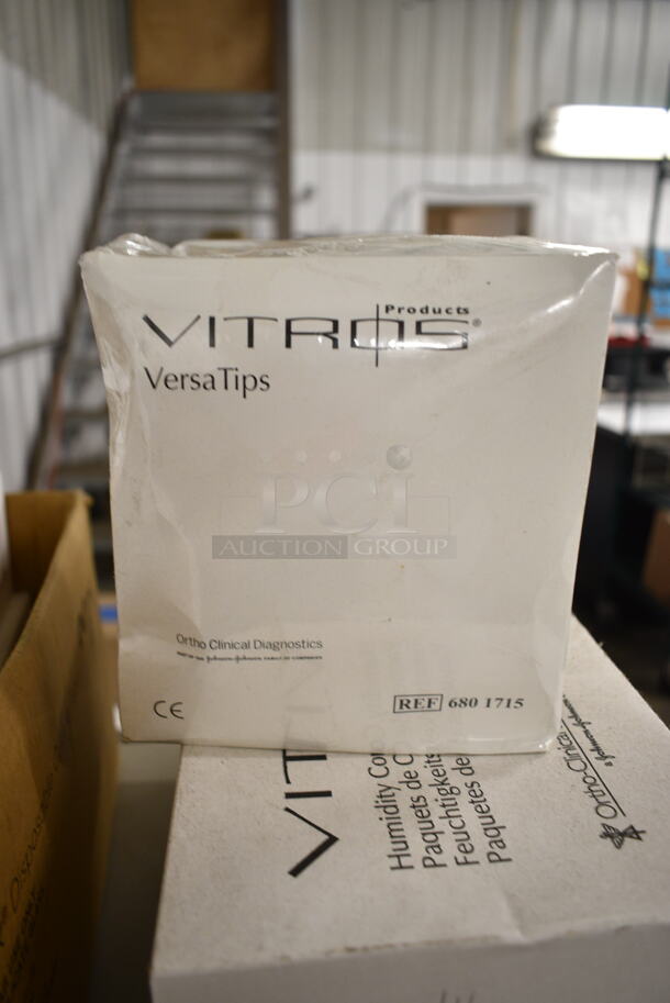 Ortho Vitros 250 Chemistry Analyzer System w/ TVM Low Radiation Color Monitor on Stand - Image 6 of 12