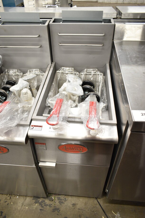 BRAND NEW SCRATCH AND DENT! 2023 Avantco 177FF40L Stainless Steel Commercial Floor Style Liquid Propane 40 lb. Stainless Steel Deep Fat Fryer w/ 2 Metal Fry Baskets and Commercial Casters. 90,000 BTU - Image 2 of 11