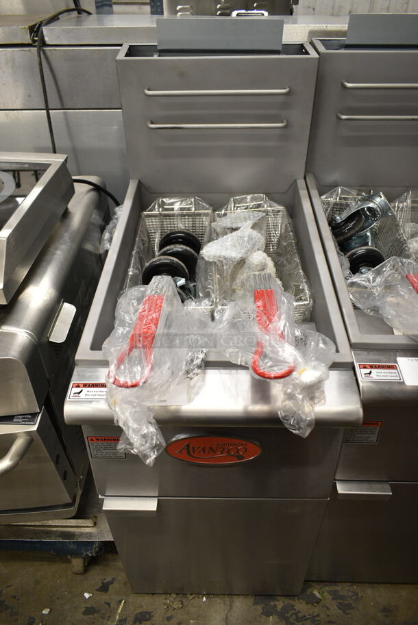 BRAND NEW SCRATCH AND DENT! 2023 Avantco 177FF40L Stainless Steel Commercial Floor Style Liquid Propane 40 lb. Stainless Steel Deep Fat Fryer w/ 2 Metal Fry Baskets and Commercial Casters. 90,000 BTU - Image 2 of 10