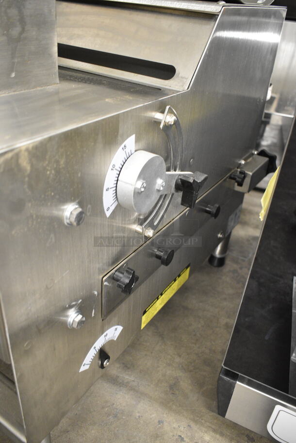 BRAND NEW SCRATCH AND DENT! Somerset CDR-170 Stainless Steel Commercial Countertop Dough Sheeter. 115 Volts, 1 Phase. Tested and Working!  - Image 9 of 12