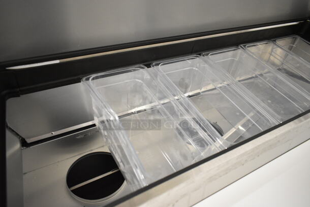 BRAND NEW SCRATCH AND DENT! 2024 True TPP-AT-44D-2-HC Stainless Steel Commercial 44 5/8" Refrigerated Pizza Prep Table with Two Drawers. 115 Volts, 1 Phase. Tested and Working! - Image 7 of 11