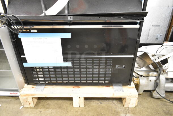 BRAND NEW SCRATCH AND DENT! Hussmann MDN3575B1A Metal Commercial Open Grab N Go Merchandiser. 120 Volts, 1 Phase. Cannot Test Due To Plug Style - Image 4 of 10