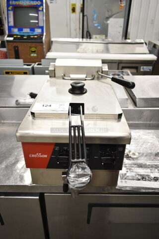 BRAND NEW SCRATCH AND DENT! 2023 Crosson EF-6V Stainless Steel Commercial Countertop Electric Powered Fryer w/ Metal Fry Basket and Lid. 120 Volts, 1 Phase.