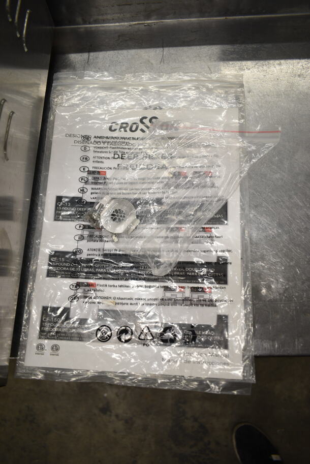 BRAND NEW SCRATCH AND DENT! 2023 Crosson EF-6V Stainless Steel Commercial Countertop Electric Powered Fryer w/ Metal Fry Basket and Lid. 120 Volts, 1 Phase. - Image 3 of 7