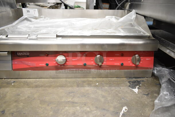 BRAND NEW SCRATCH AND DENT! Avantco 177EG30N Stainless Steel Commercial 30" Electric Countertop Griddle. 208/240 Volts, 1 Phase. - Image 6 of 7