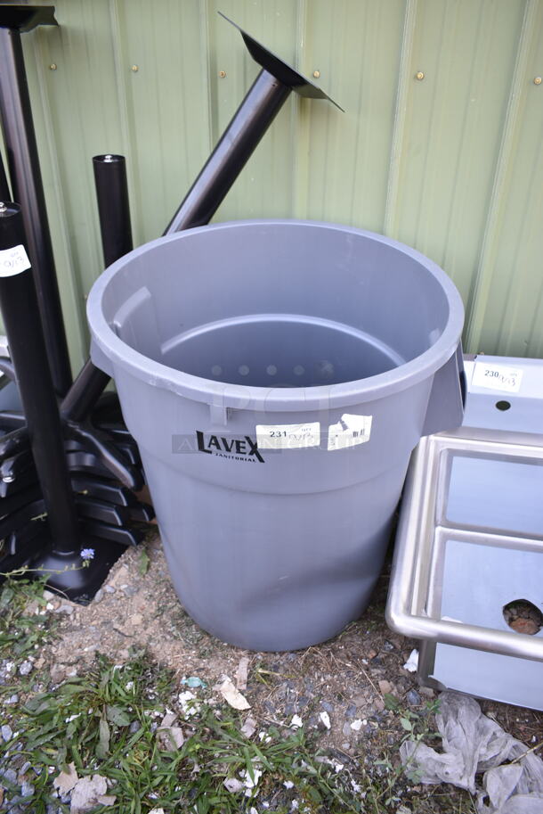 BRAND NEW SCRATCH AND DENT! Lavex Gray Poly 55 Gallon Trash Can.  - Image 2 of 4