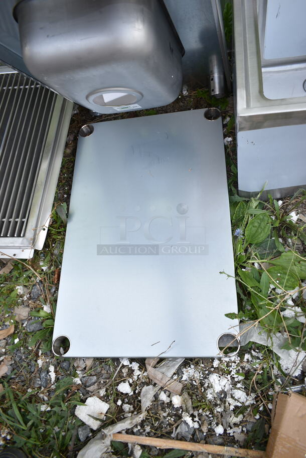 BRAND NEW SCRATCH AND DENT! Regency 600TBSDM1830 30" x 18" 18 Gauge Type 304 Stainless Steel Filler Table with Drop-In Sink - Image 6 of 7