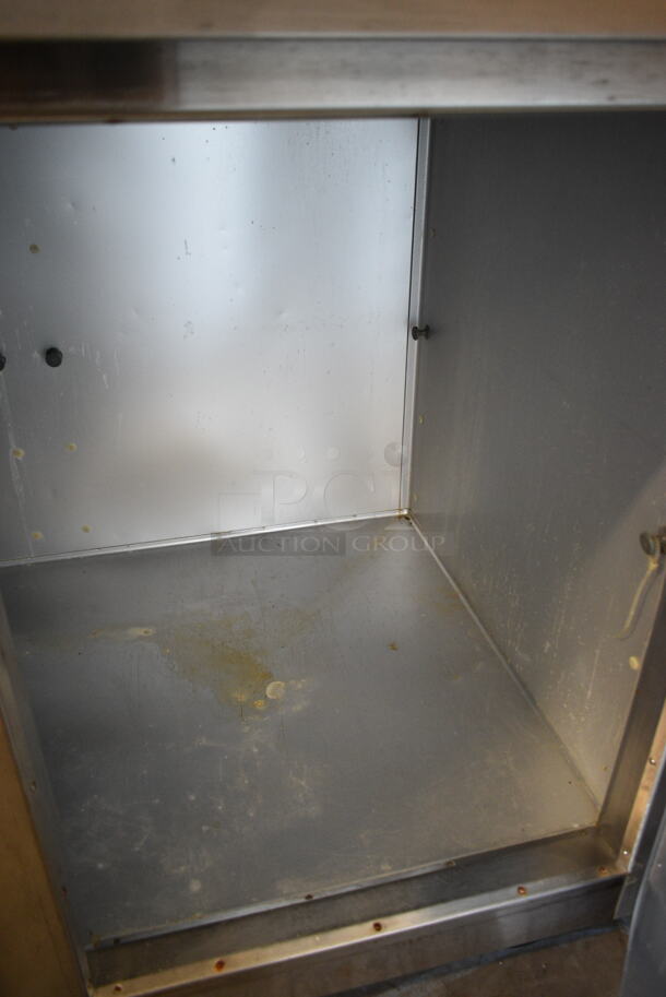 Traulsen G20000 Stainless Steel Commercial 4 Half Size Door Reach In Cooler on Commercial Casters. 115 Volts, 1 Phase. Tested and Powers On But Does Not Get Cold - Image 6 of 8