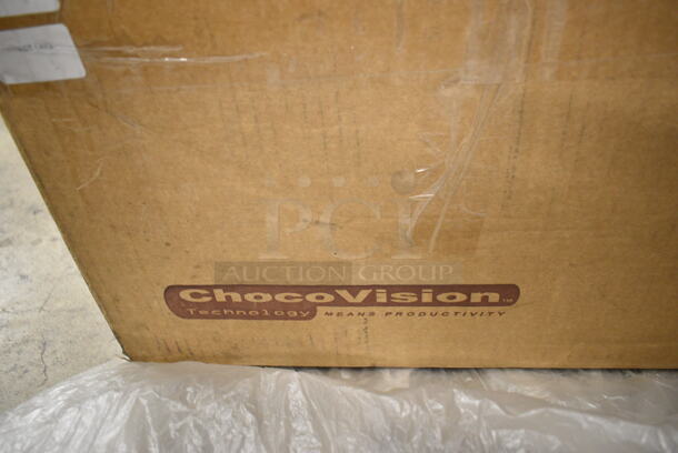 BRAND NEW SCRATCH AND DENT! ChocoVision C116VIBE110V Vibe Vibrating Table. 110 Volts, 1 Phase. Tested and Working!  - Image 3 of 9